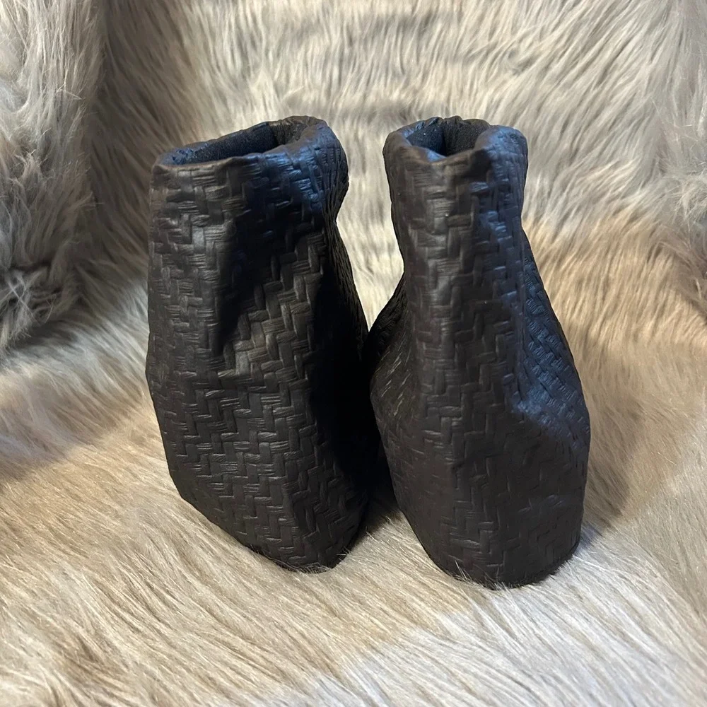 Star Wars Kylo Ren Boot Slippers Toddler Boy Size Small 9/10 Black Booties Shoes